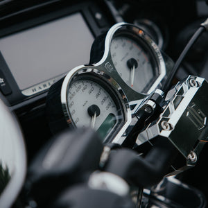 OG Road Glide Billet Gauges Bezel installed Rear Mount on a Road Glide FLTR